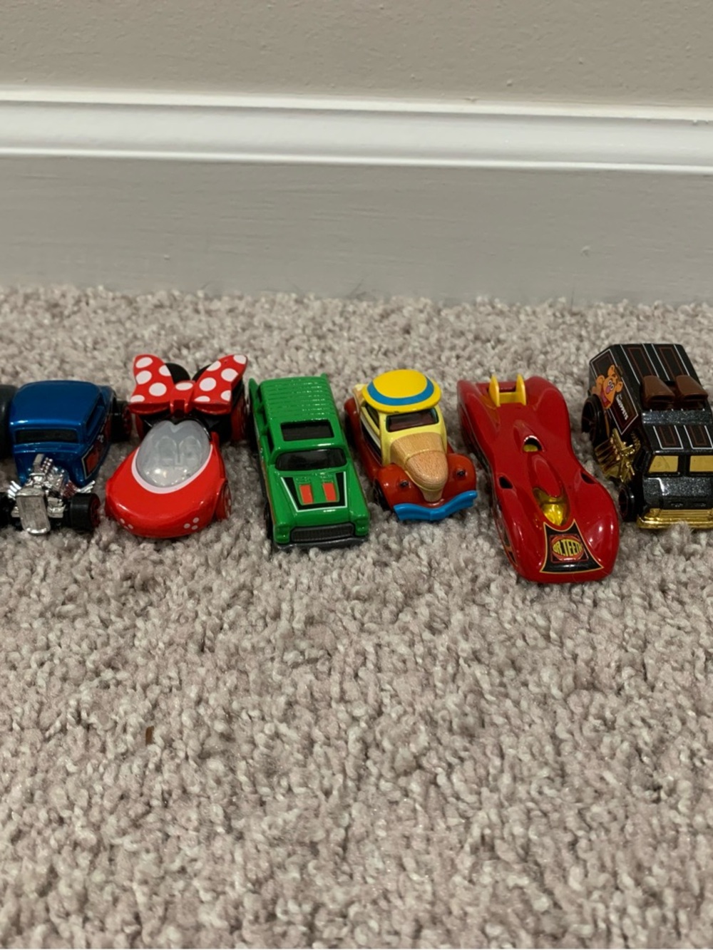 Set of 8 Hot Wheels Cars Disney and Muppet Characters